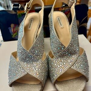 Women’s Silver iridescent Glitter Sandals by Alex Marie 8M brand new never worn
